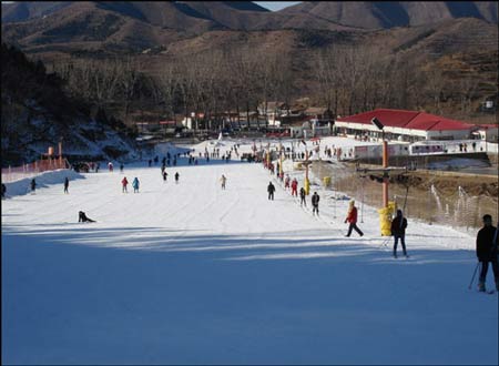京郊滑雪场本周末全线开放_天气预报