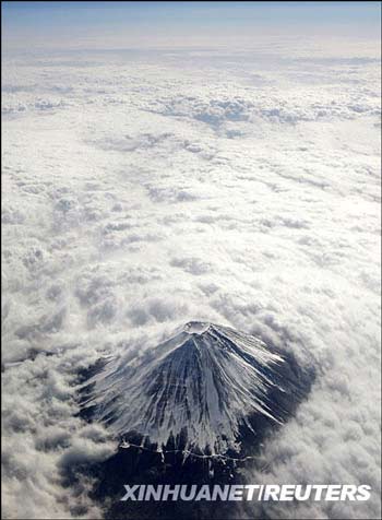 俯瞰富士山_天气预报