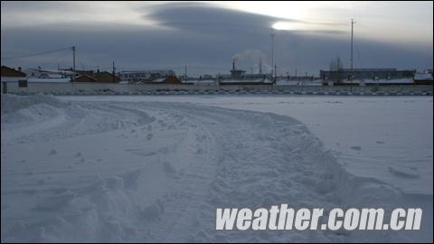 锡林郭勒盟东乌旗降大到暴雪 局地出现灾情_天