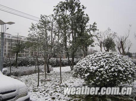 安徽局部今日有大到暴雪 气温将降8至10℃(图