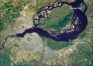 刚果河流域的刚果-金沙布拉柴维尔(图片来源:nasa)