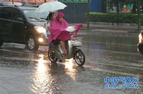 河南现同期罕见大暴雨 局地雨量突破历史纪录