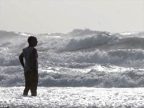 热带风暴安德列娅北上影响美国纽约|纽约|美