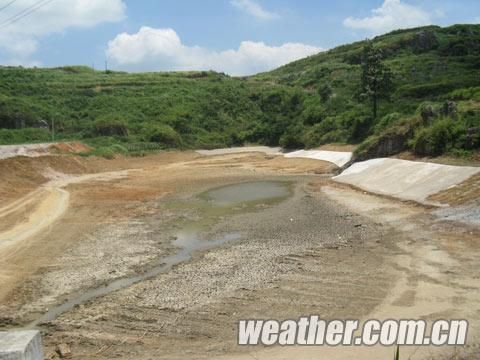 湖南高温少雨叠加 旱情迅速发展_新浪天气预报