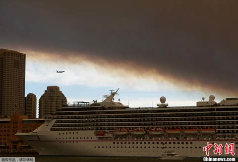 澳新南威尔士州爆发山火 悉尼被烟霾笼罩|悉尼