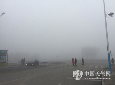 内蒙古现50余年来最严重雾霾天气 今明天持续