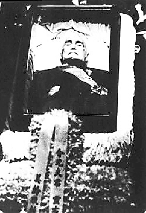 蒋介石病逝后,遗体作了防腐处理.
