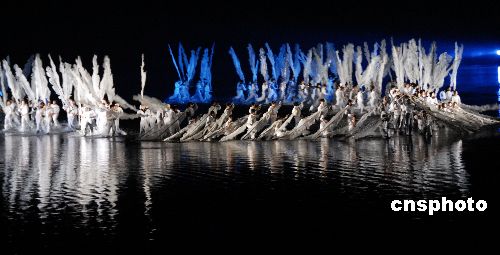 世界唯一都市山水实景演出"印象西湖"在杭公演