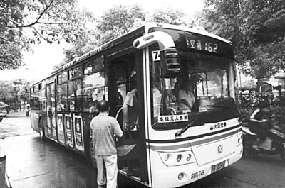 公交162路为何改道