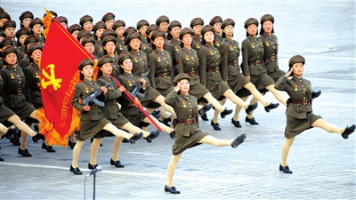 朝鲜举行阅兵庆祝建国60周年