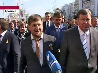 出席改名仪式的车臣总统卡德罗夫