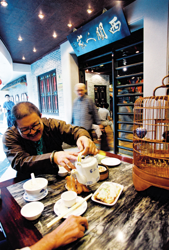 广式早茶,客少了味淡了!