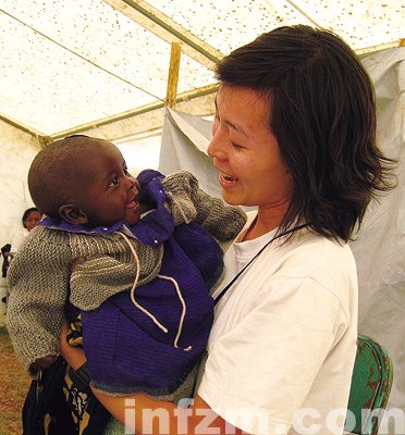 【写真】经济危机下的饥饿儿童