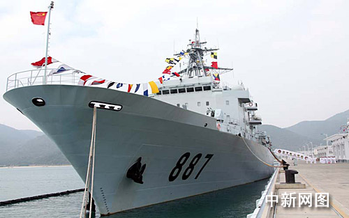 组图:中国海军赴索马里海域护航编队(4)