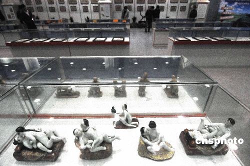图:中国古代性文化杭州精品展在杭州举行