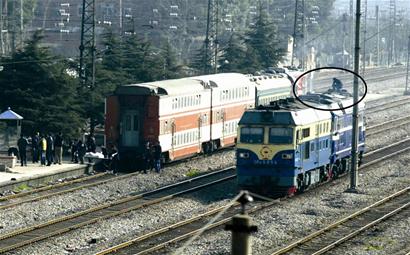 图文:一铁路工人遭电击身亡