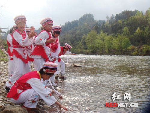 湖南首个白族三月街文化节在张家界桑植举行