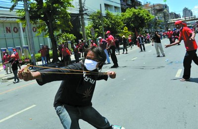 泰总理:4天内恢复秩序