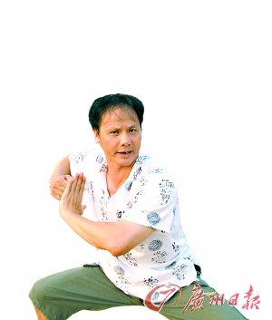 南拳王 板凳王 打出来的教授日本舞凳封王