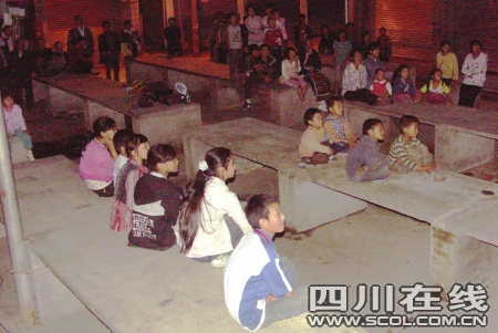 宝兴 红色影片红遍红军长征路