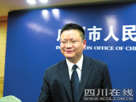 成都市发改委副主任宋剑锋:政府投入五成以上