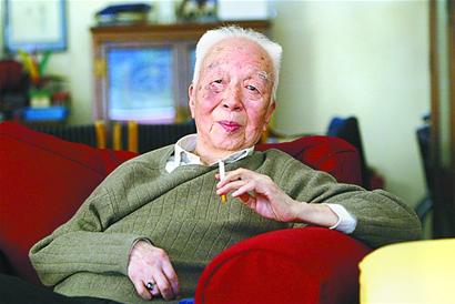 著名翻译家杨宪益去世