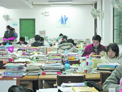 高校图书馆何时向市民开放 - 新闻 - 广州大学城