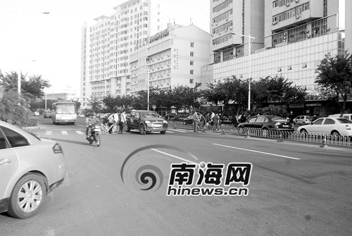 中国人口数量变化图_海口市人口数量