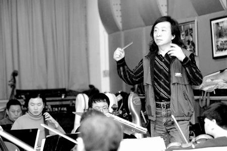 戏曲名家演唱精彩唱段 相声名家客串幽默主持