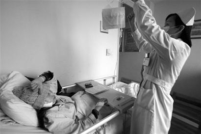 图文:打完瘦脸针 脸部中毒溃烂