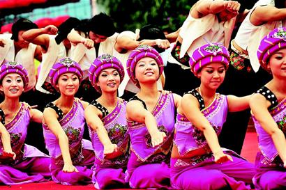 图文:<em>恩施女儿会</em>情牵鄂渝湘黔_新闻中心_新浪