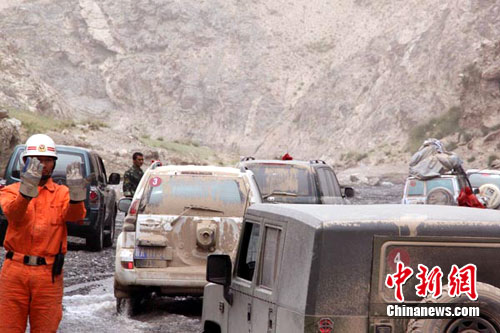 被困新疆昆仑山科考专家已有27人返回民丰县