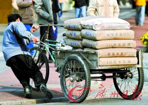 李明国昨日做客对话民生栏目透露积分入户进