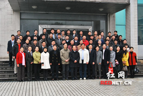 中南大学与郴州市政府合作招收首批在职研究生
