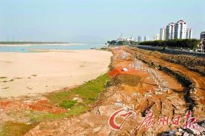 ����������С��̲��