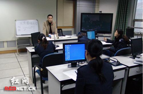 ���ݹ�˰����ִ������ڸɲ���ѵ������š�