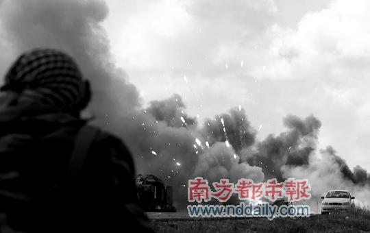 ���´���������з���ʾ�ź�