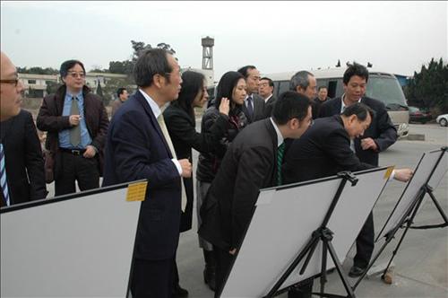 ������ί��ǻ��̩�������Ŷ��³�л����һ��