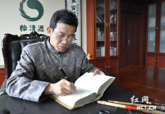 ���ҹ������ܲμӶ����������Ů�����������ġ�