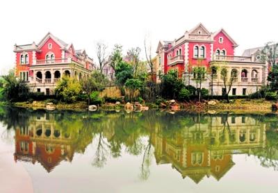 �ڳǣ����ľ�ס������֮��