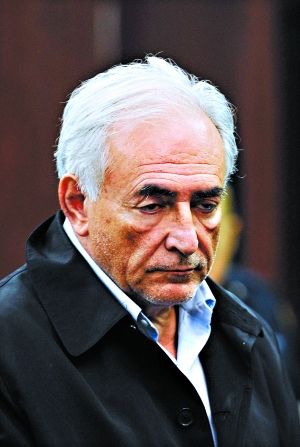 卡恩软禁在帝国大厦