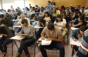 西班牙巴塞罗那学子迎来第三次汉语水平考试