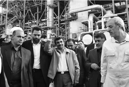 伊朗总统内贾德未在阿巴丹炼油厂爆炸事故