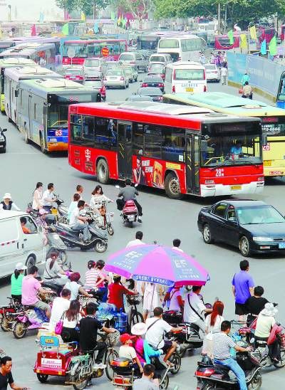 郑州市区人口多少_郑州都市区规划-多组团齐头并进 郑州缔造大城梦想(3)