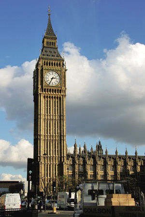 著名的英国伦敦大本钟是机械式塔钟世界上最大的塔钟在沙特