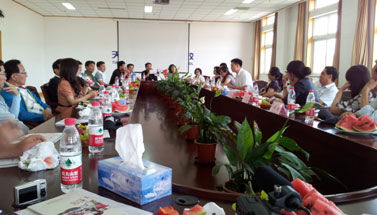 韩国又松大学孔院组织中小学校长研修中国文化