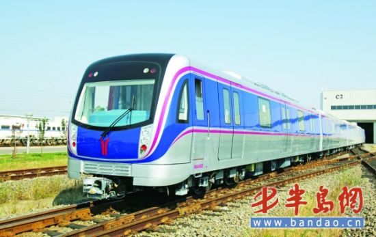 世界一流地铁列车青岛下线 比同类型能耗降9%