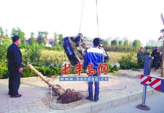 ����䨺ӷ�������һĻ�γ������ˮ˾������