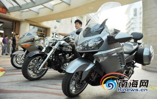 22辆大排量摩托车为2011环岛自行车赛护航