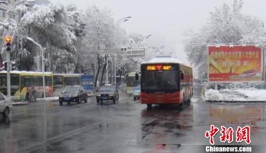 ��³ľ�뽵�½����ѩ��·��ͨδ��Ӱ��